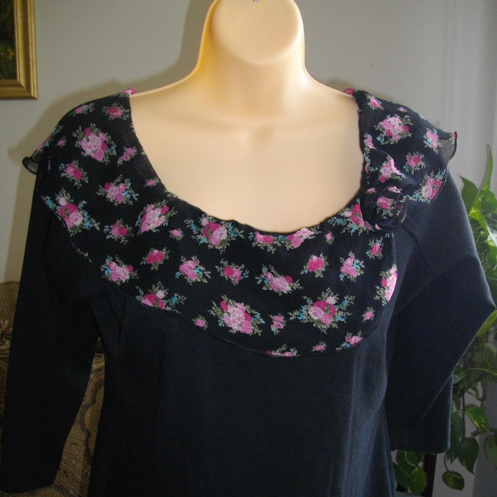 180 Black Floral Overlay Medium 3/4 Sleeves Top Final Price
